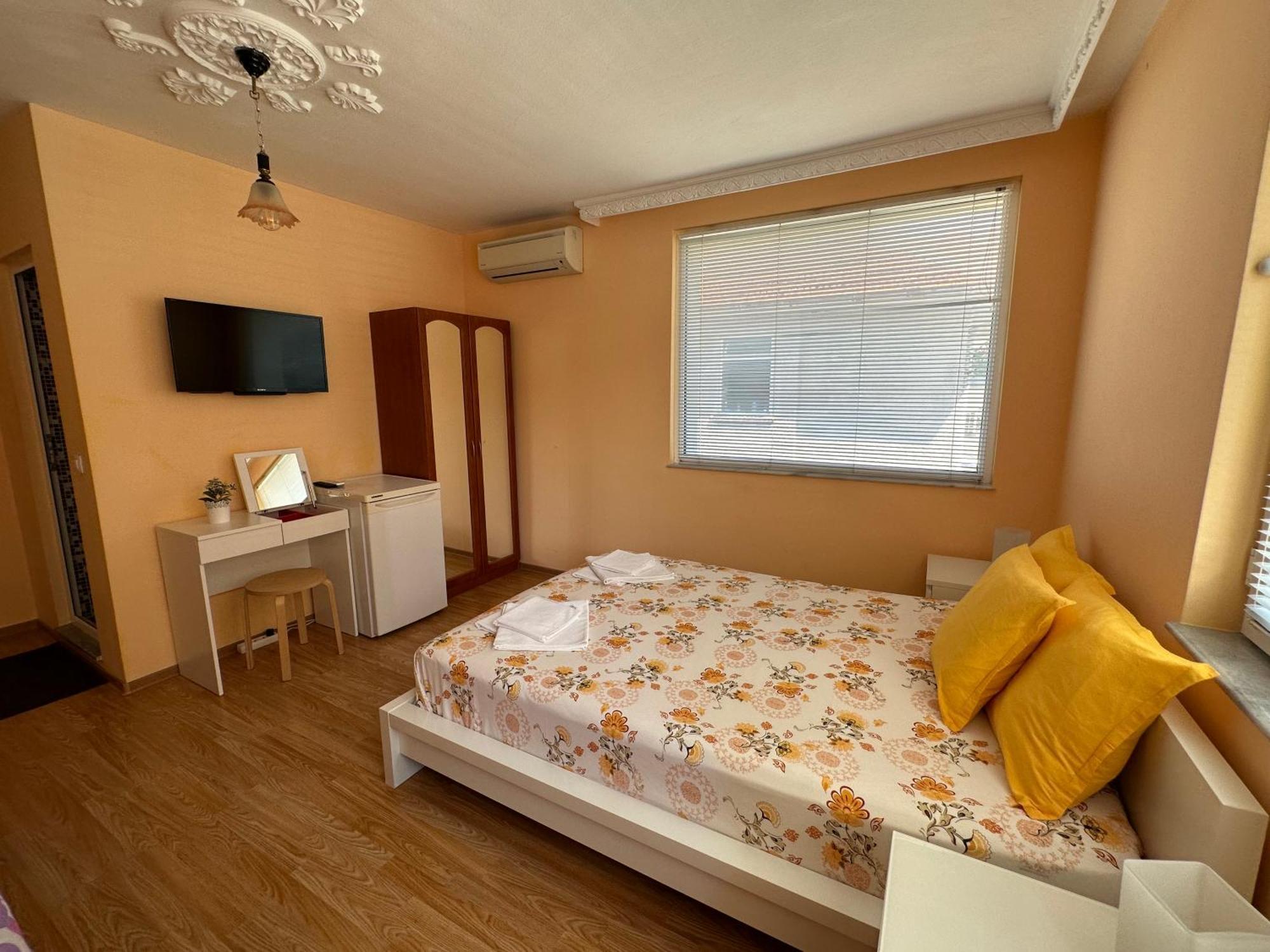 Hedi Sozopol Hotel Exterior photo